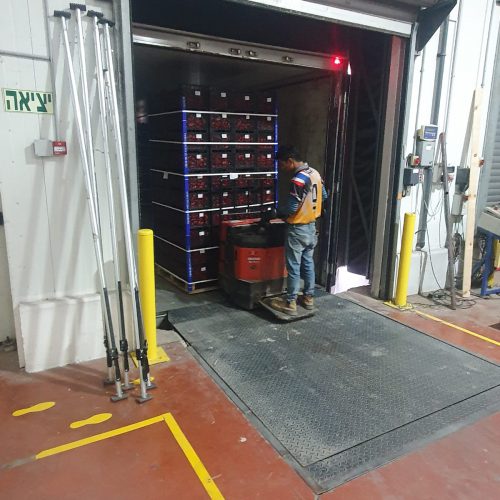 משאית ופעילות הובלה בקירור של זנגריה מאהר — תמונה 7